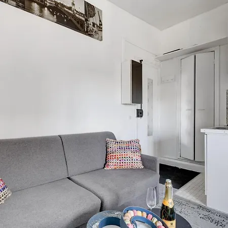 542 - Proche De Paris Apartment
