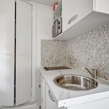 542 - Proche De Paris Apartment
